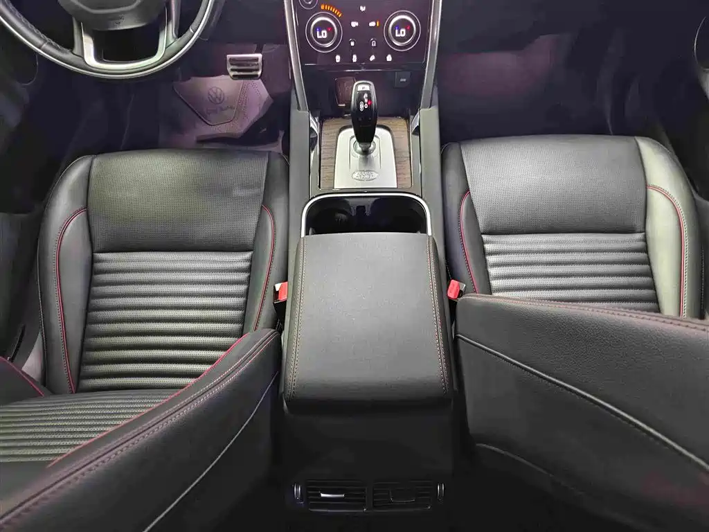 Land Rover Discovery Sport 2021 — фото 13