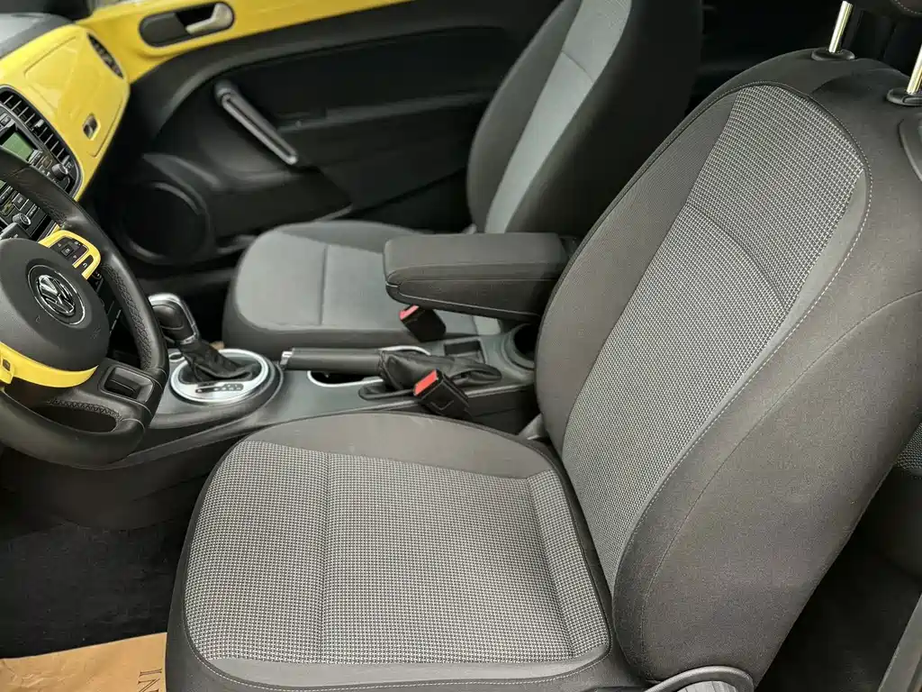 Volkswagen Beetle 2016