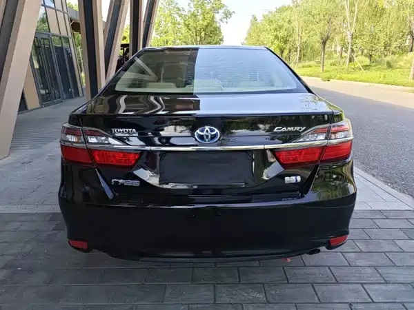 Toyota Camry 2015