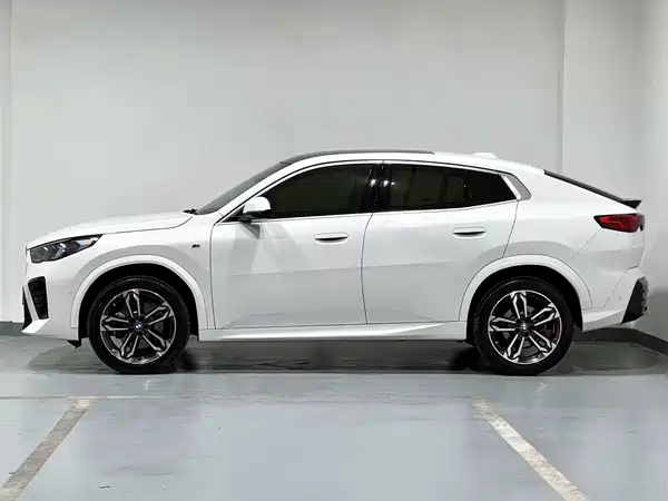 BMW X2 2025