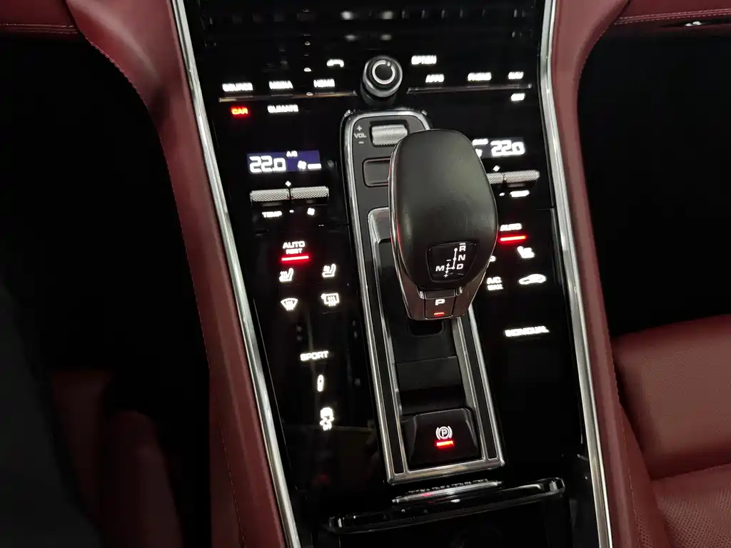 Porsche Panamera 2021 — фото 11