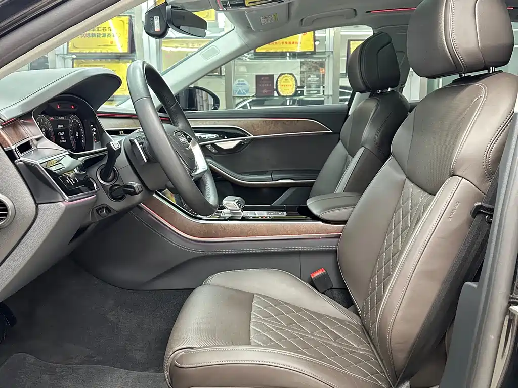Audi A8 2023