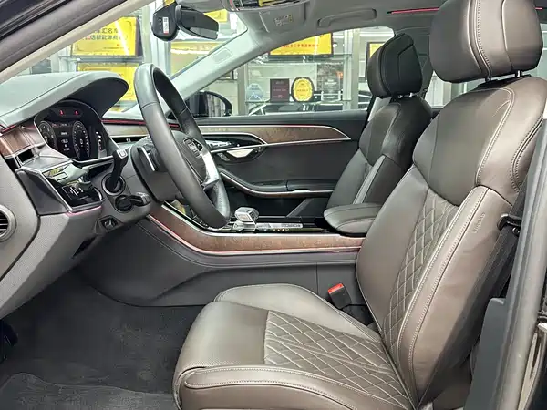 Audi A8 2023