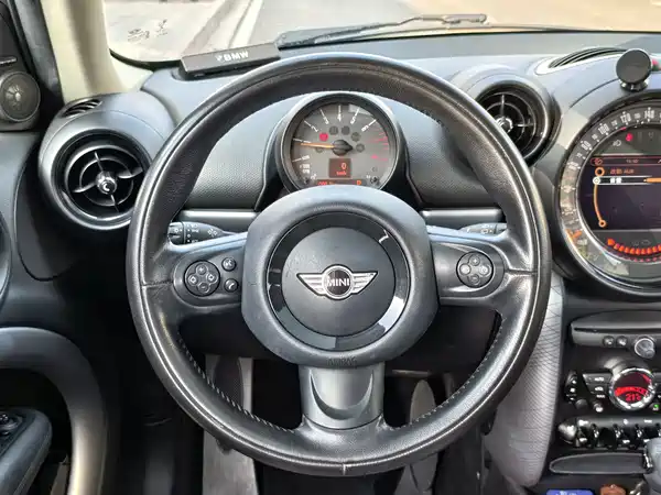 MINI Countryman 2016