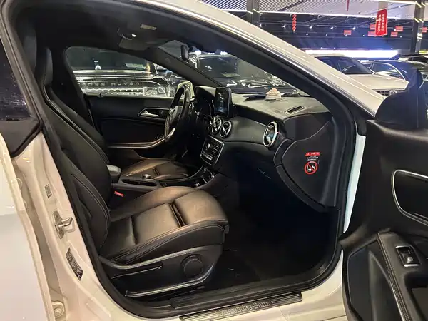 Mercedes-Benz CLA 2017