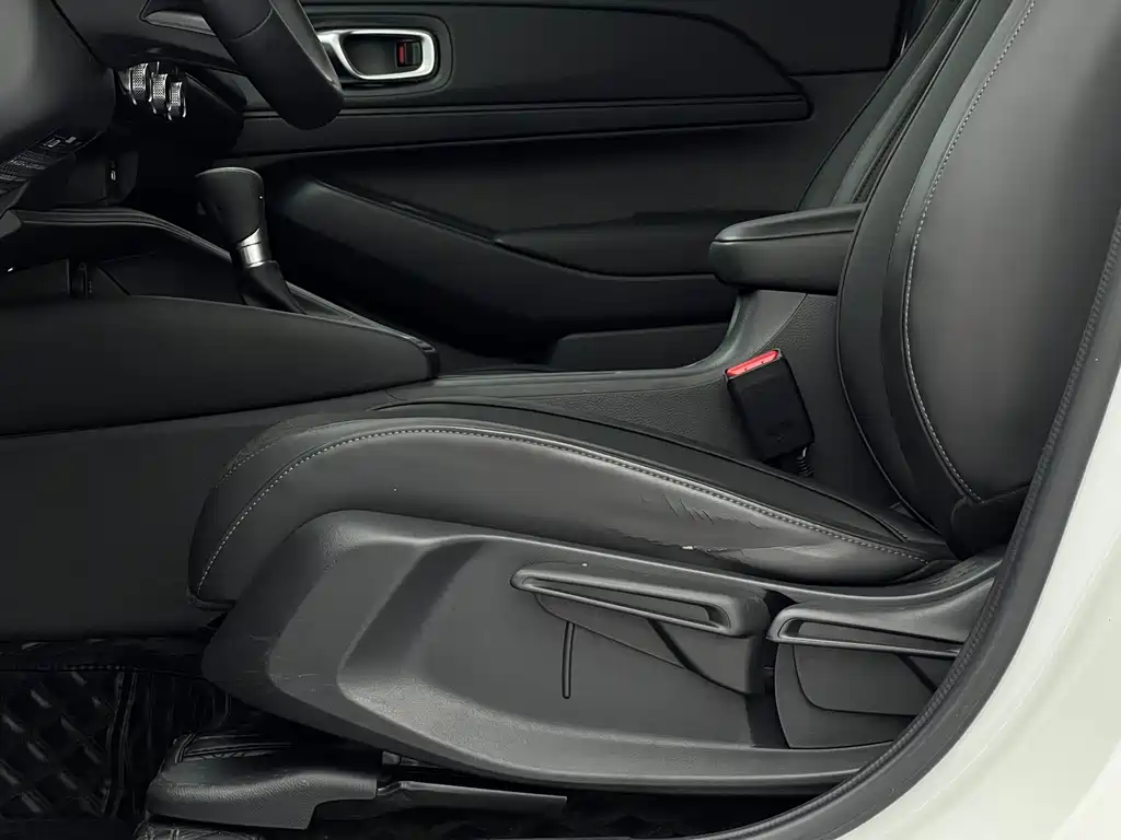 Honda Vezel 2023 — фото 20