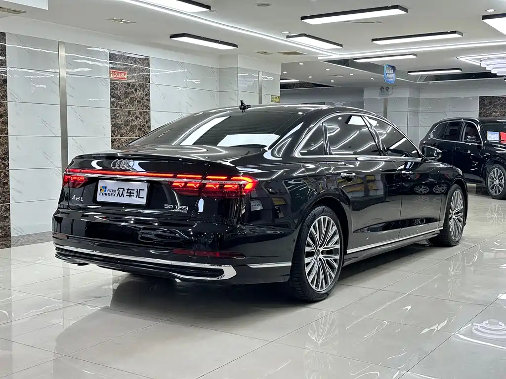 Audi A8 2023