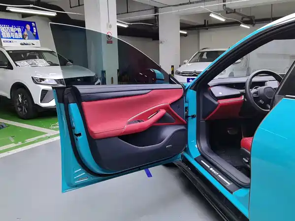Xiaomi SU7 2024