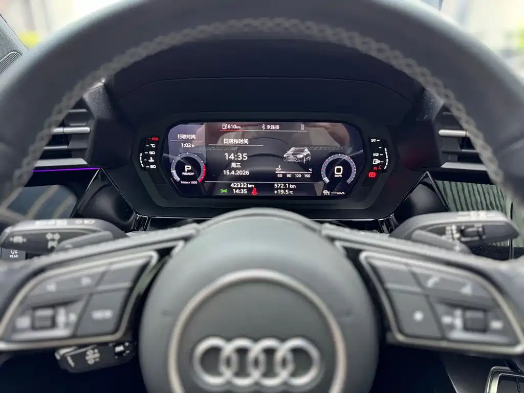 Audi A3 2023 — фото 14