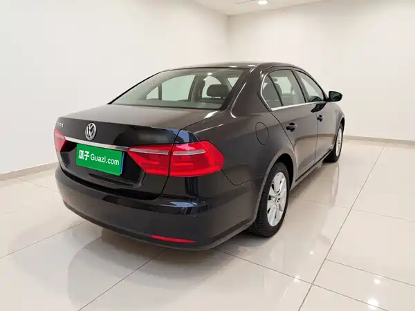 Volkswagen Lavida 2015