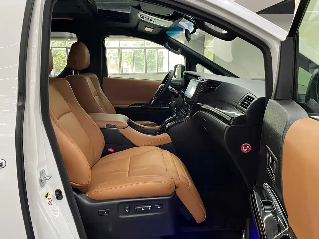 Toyota Alphard 2015 — фото 6