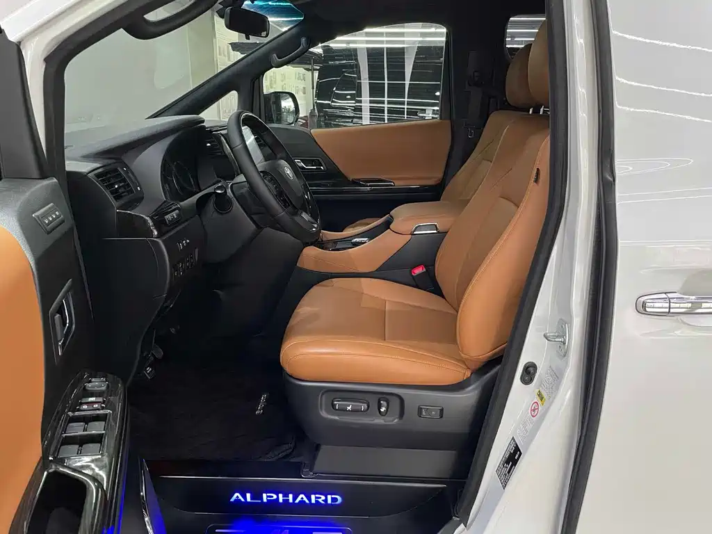Toyota Alphard 2015 — фото 12
