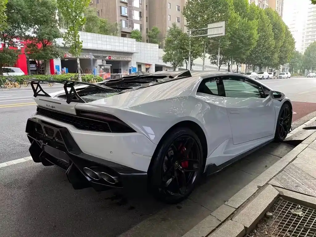 Lamborghini Huracán 2015 — фото 3