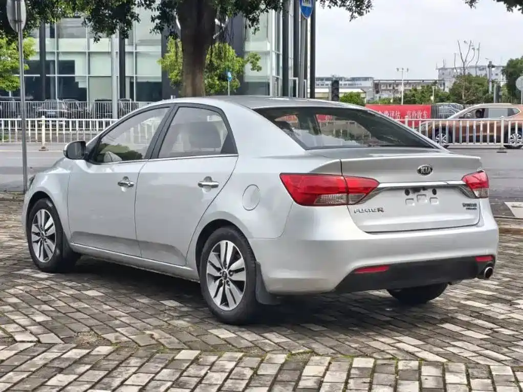 Kia Forte 2014 — фото 9