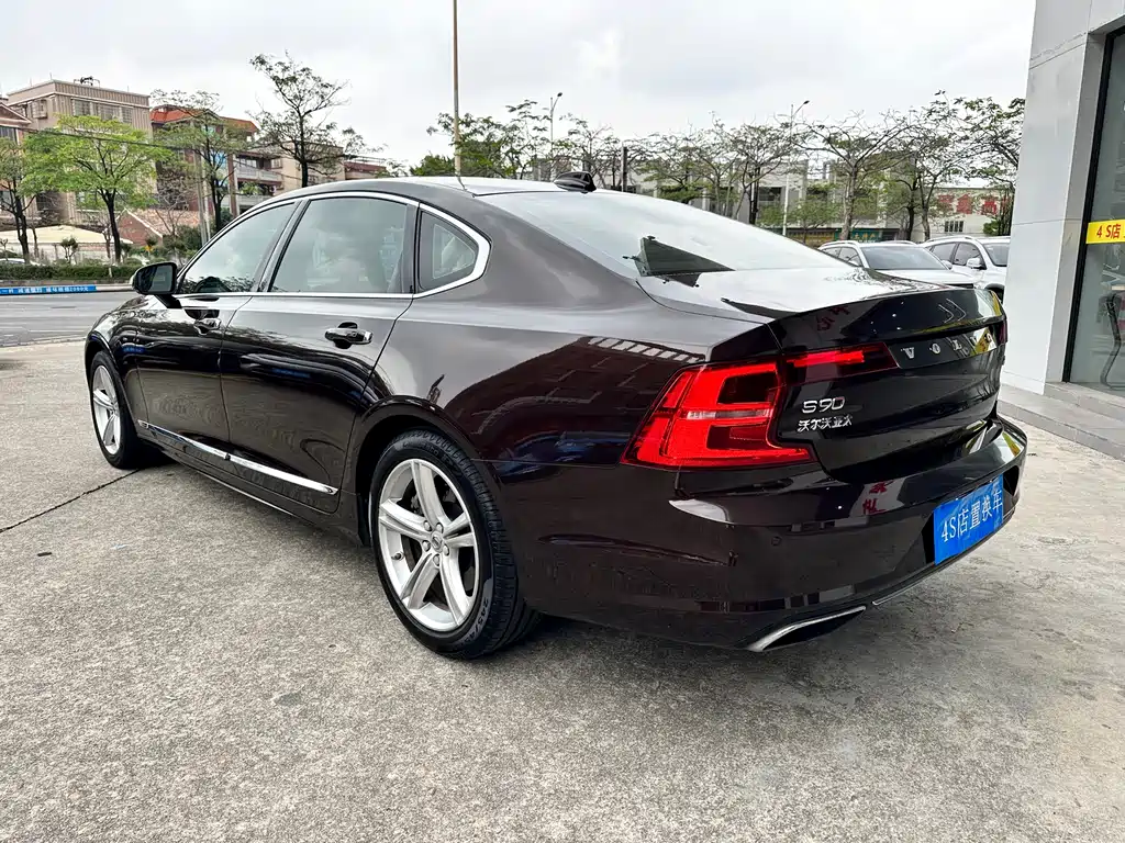 Volvo S90 2018 — фото 4