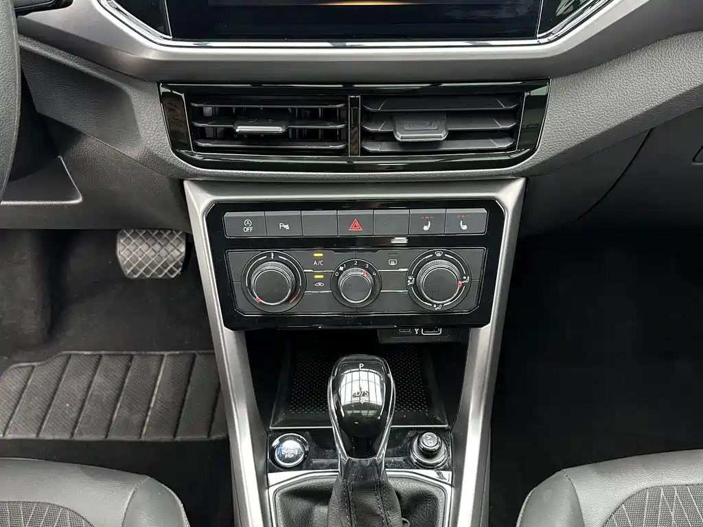Volkswagen T-Cross 2022 — фото 14