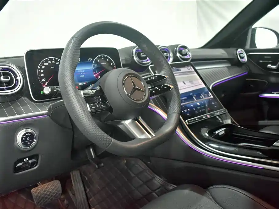 Mercedes-Benz C-Class 2023