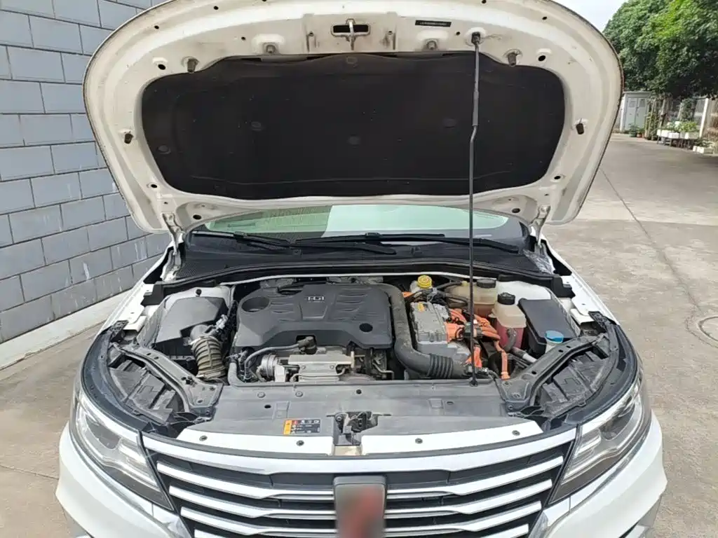 Roewe i6 New Energy 2020 — фото 16