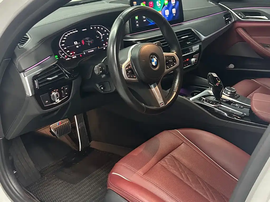 BMW 5 Series 2022 — фото 12