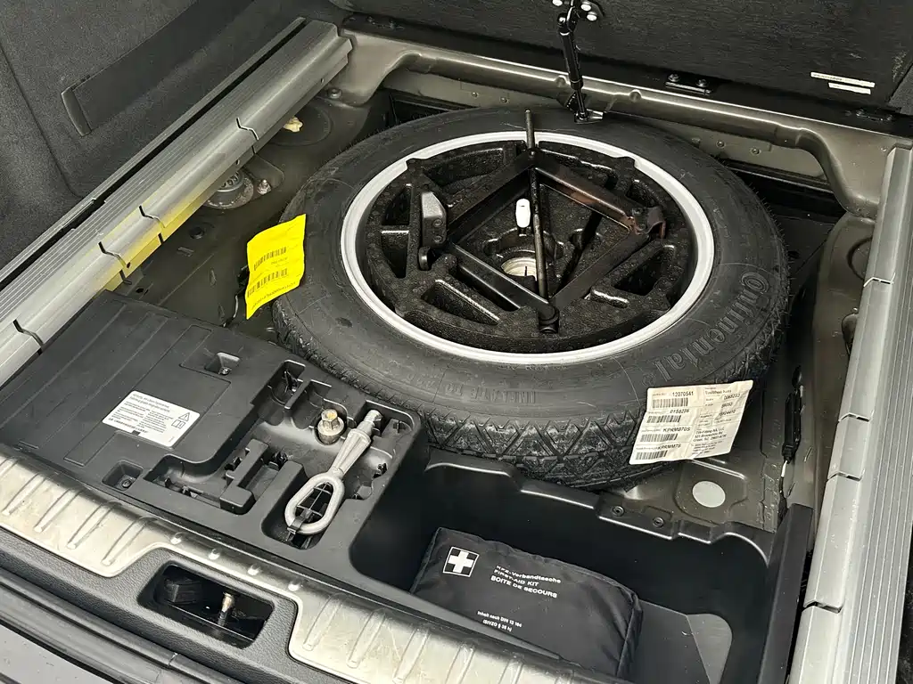 BMW X6 M 2013 — фото 16