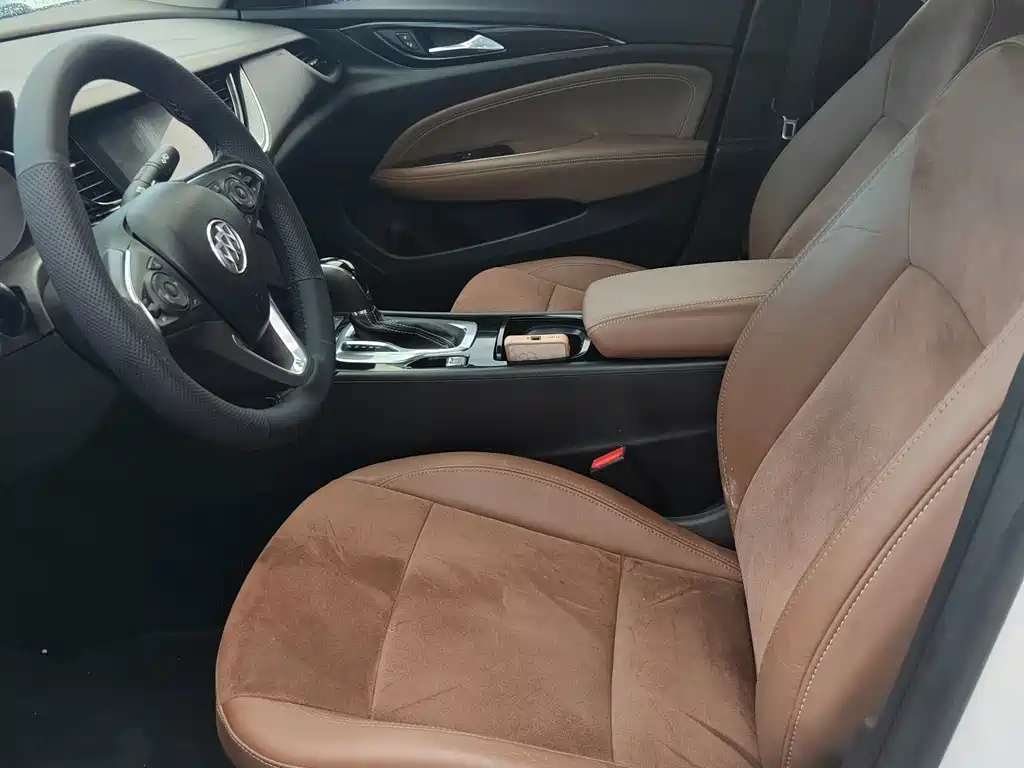 Buick Regal 2018 — фото 11