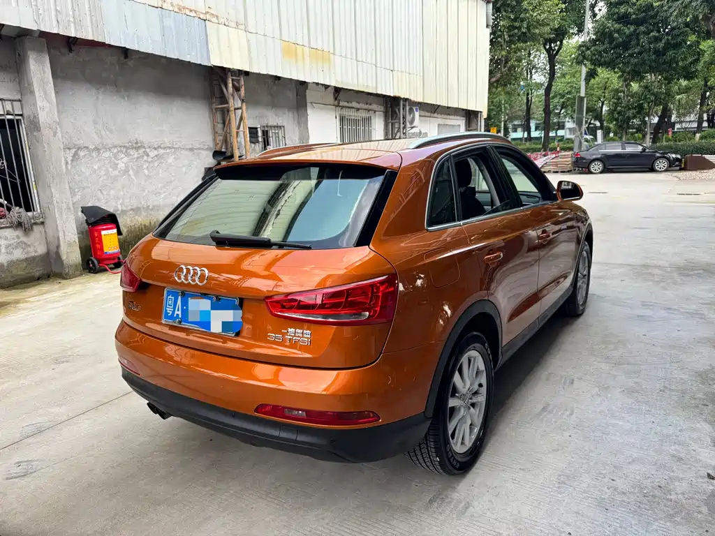 Audi Q3 2015 — фото 4