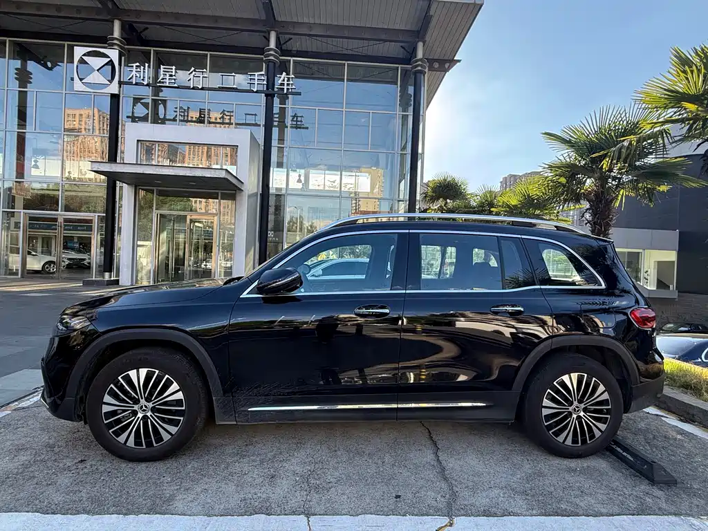 Mercedes-Benz EQB 2025