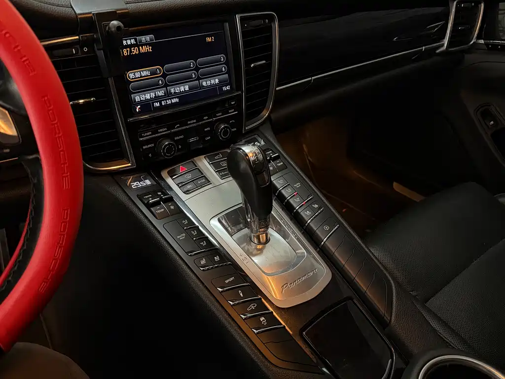 Porsche Panamera 2016 — фото 12