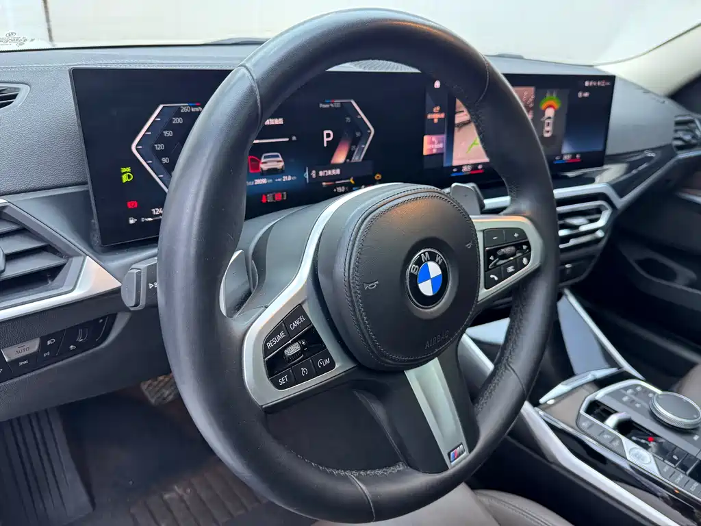BMW 3 Series 2023 — фото 10