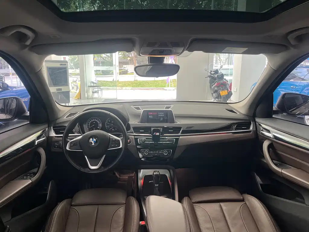 BMW X1 2019 — фото 17