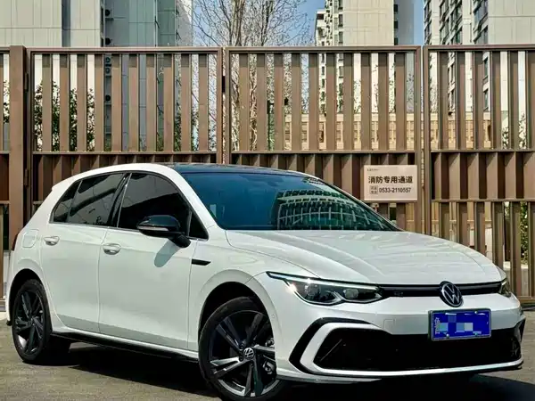 Volkswagen Golf 2024