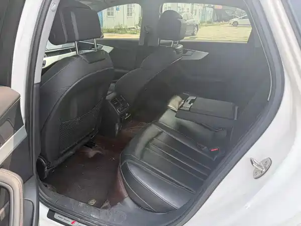 Audi A4L 2023