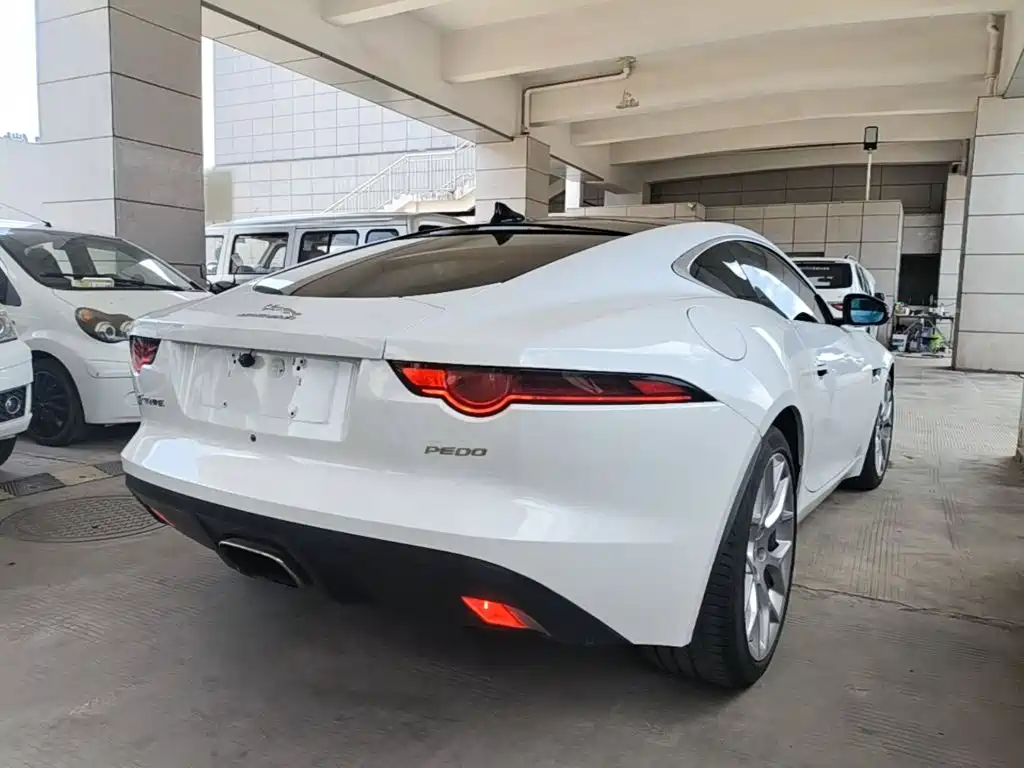 Jaguar F-TYPE 2019 — фото 7