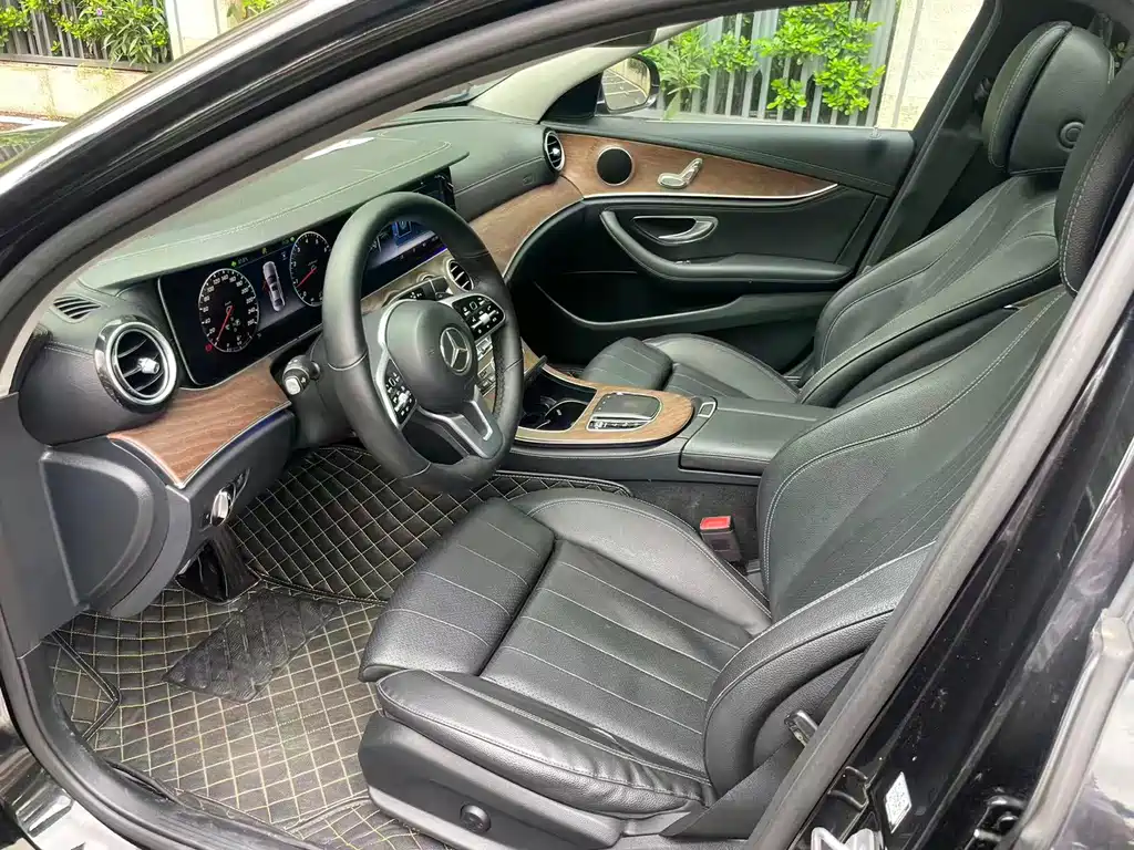Mercedes-Benz E-Class 2018 — фото 7
