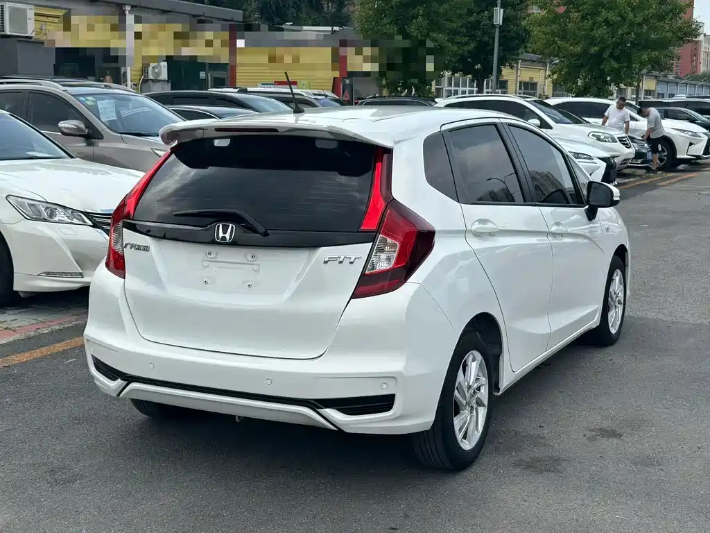 Honda Fit 2019 — фото 2