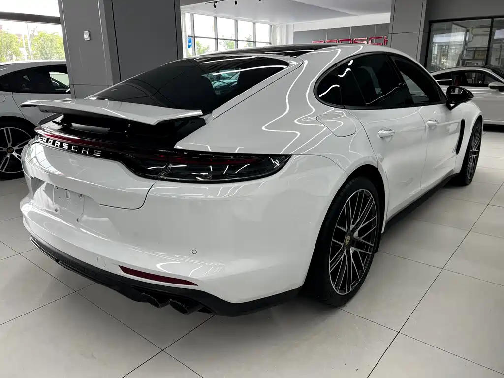 Porsche Panamera 2021 — фото 19