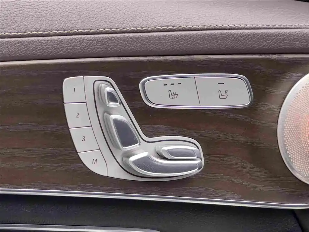 Mercedes-Benz GLC 2021 — фото 15