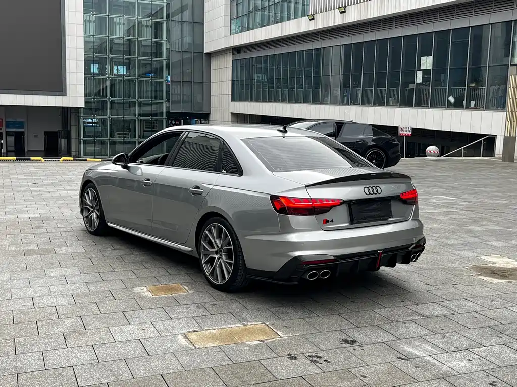 Audi S4 2023 — фото 9