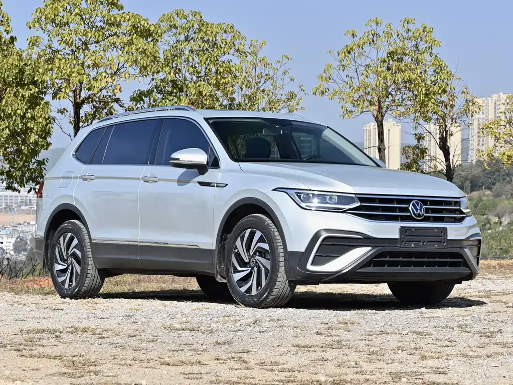 Volkswagen Tiguan L 2021 — фото 3