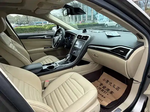 Ford Mondeo 2013