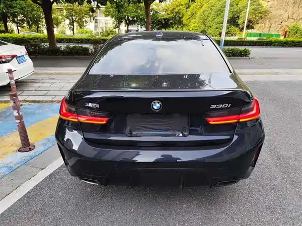 BMW 3 Series 2025
