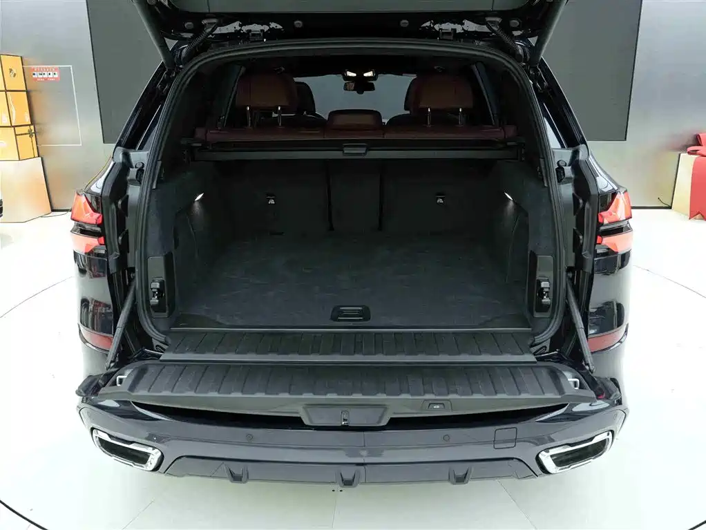 BMW X5 2025 — фото 20