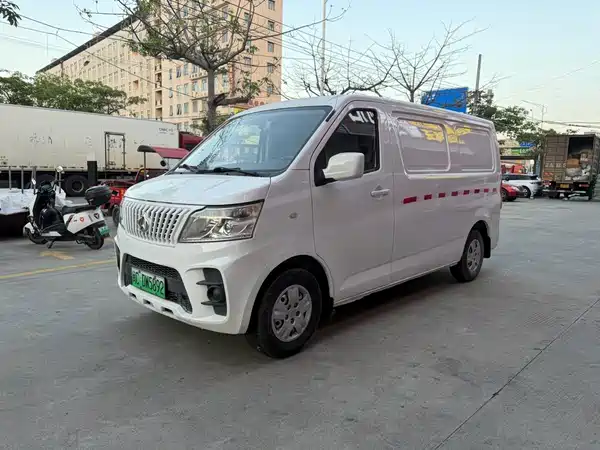 Changan Ruixing EM60 2021