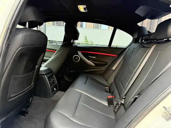 BMW 3 Series 2015