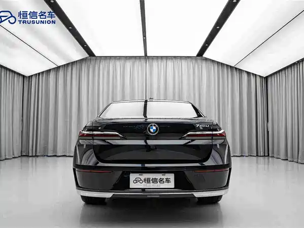 BMW 7 Series 2024