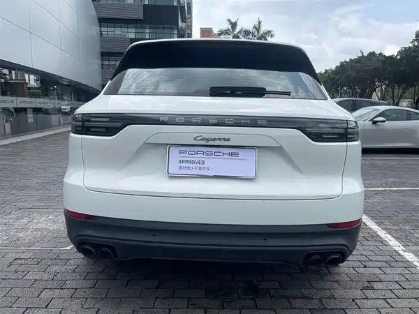 Porsche Cayenne 2023
