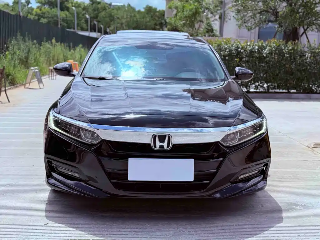 Honda Accord 2018 — фото 2