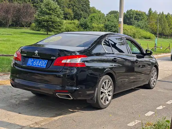 Peugeot 408 2016