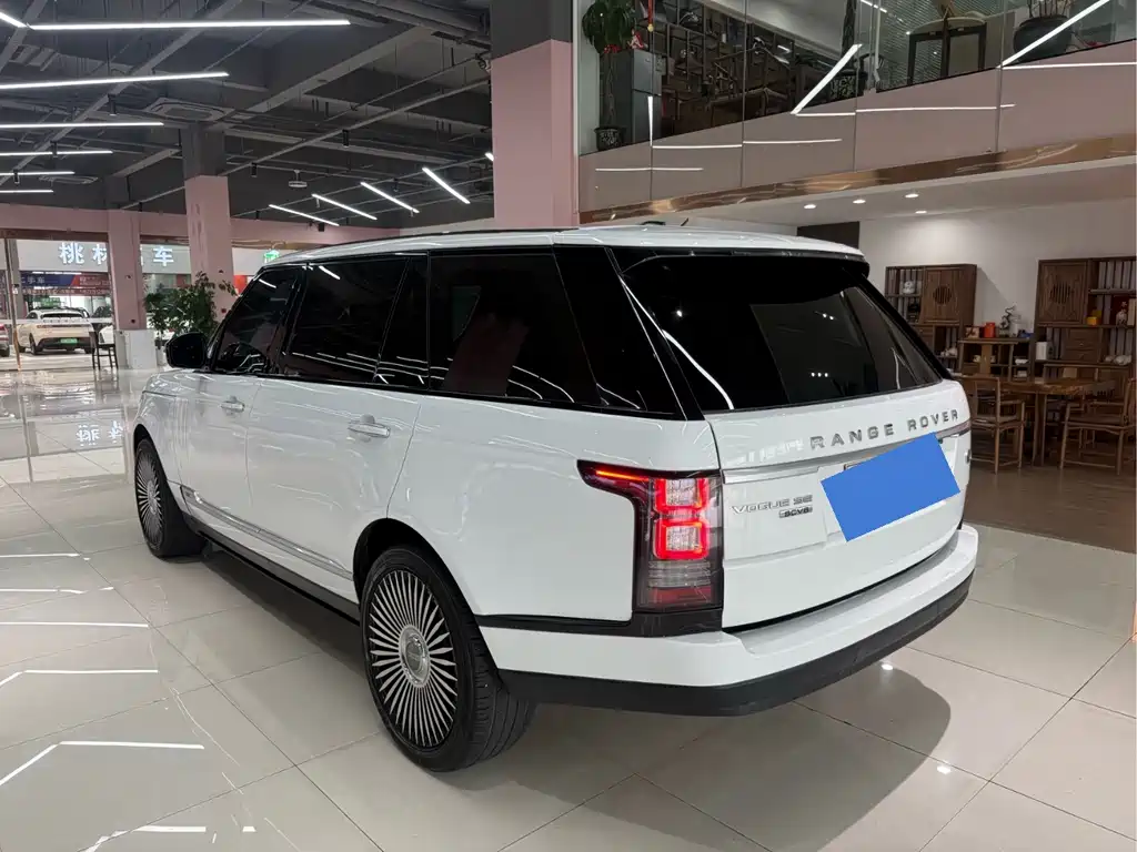 Land Rover Range Rover 2016 — фото 9