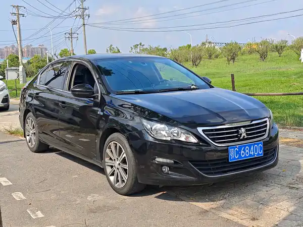 Peugeot 408 2016